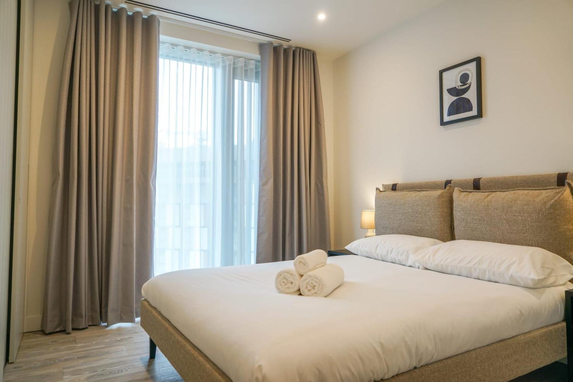 Coppermaker Square In Stratford Aparthotel ลอนดอน ภายนอก รูปภาพ