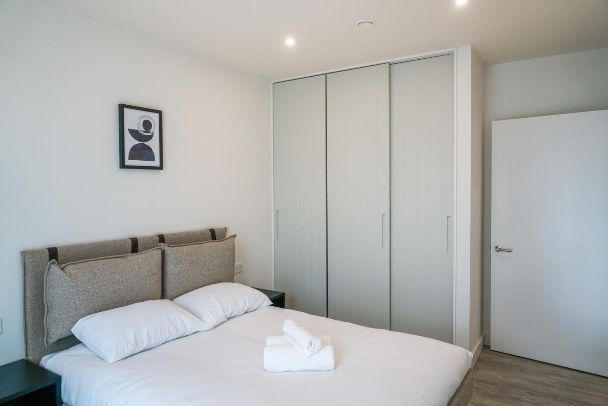 Coppermaker Square In Stratford Aparthotel ลอนดอน ภายนอก รูปภาพ
