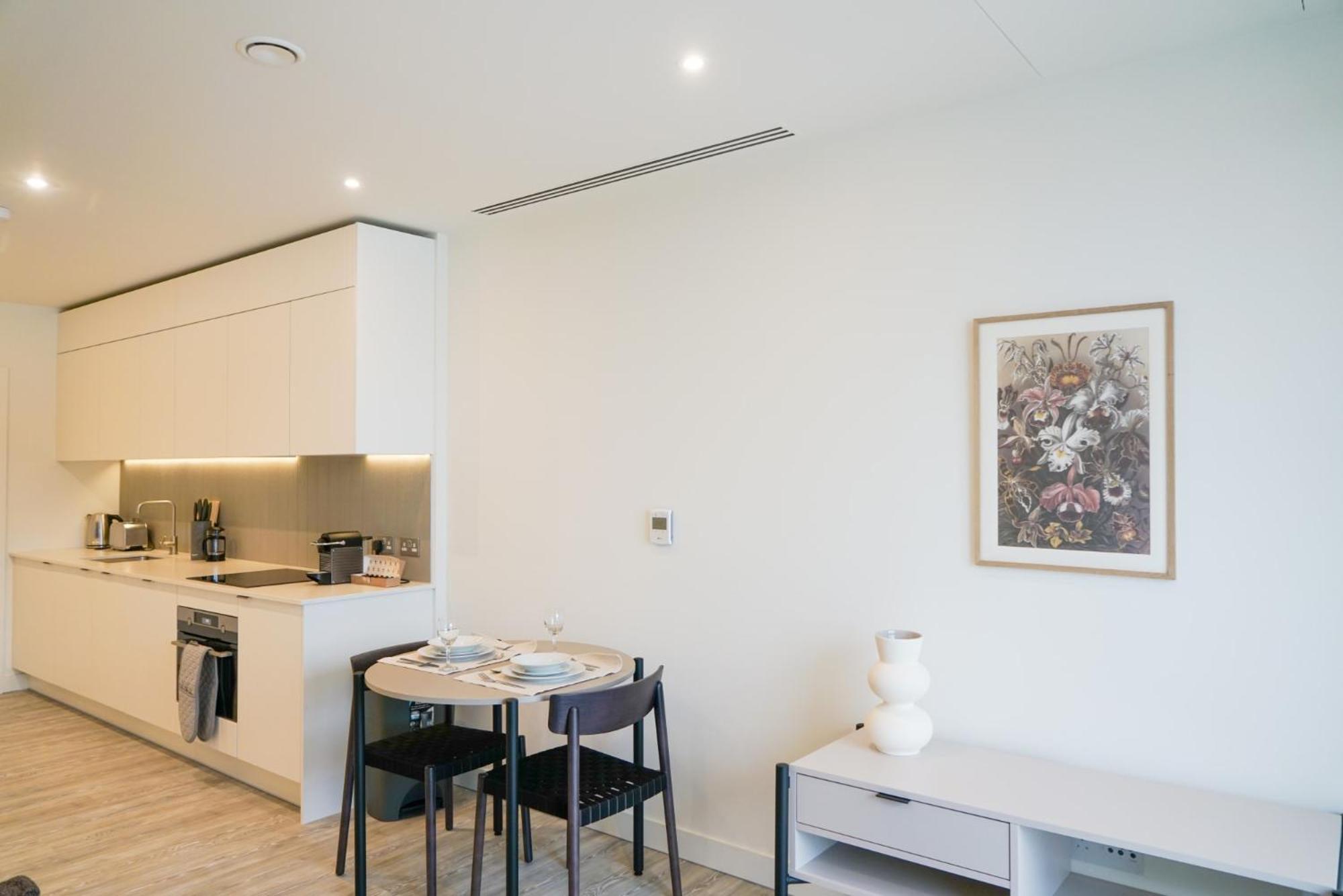 Coppermaker Square In Stratford Aparthotel ลอนดอน ภายนอก รูปภาพ